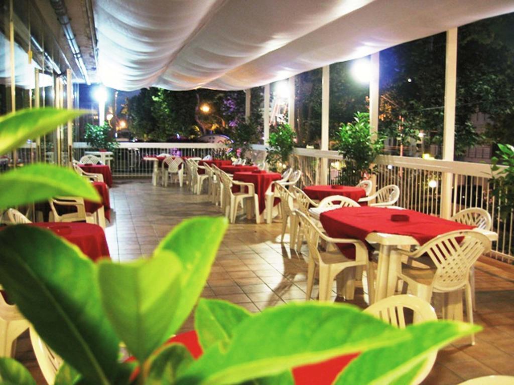 Hotel Galles Rimini Ngoại thất bức ảnh