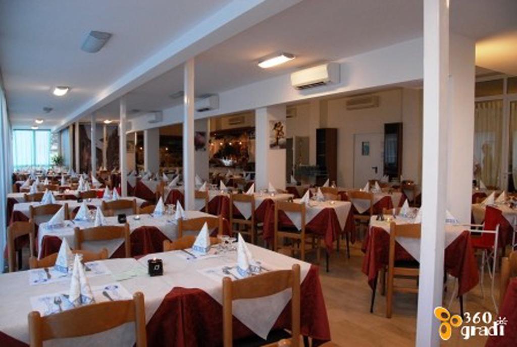 Hotel Galles Rimini Ngoại thất bức ảnh