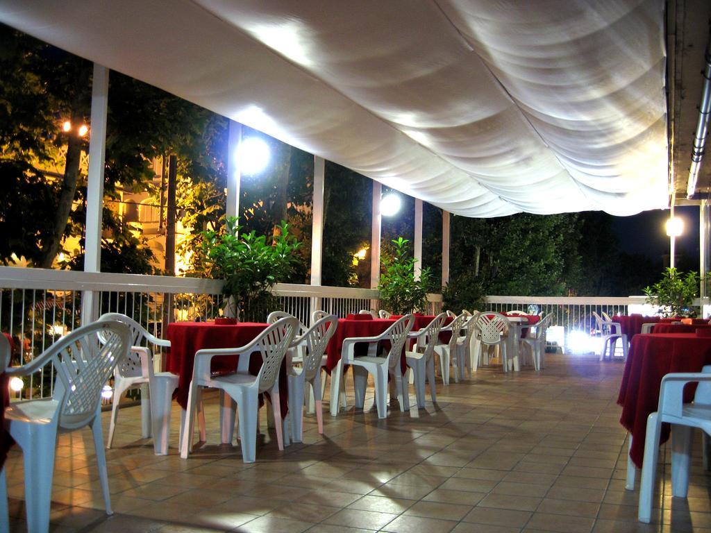 Hotel Galles Rimini Ngoại thất bức ảnh