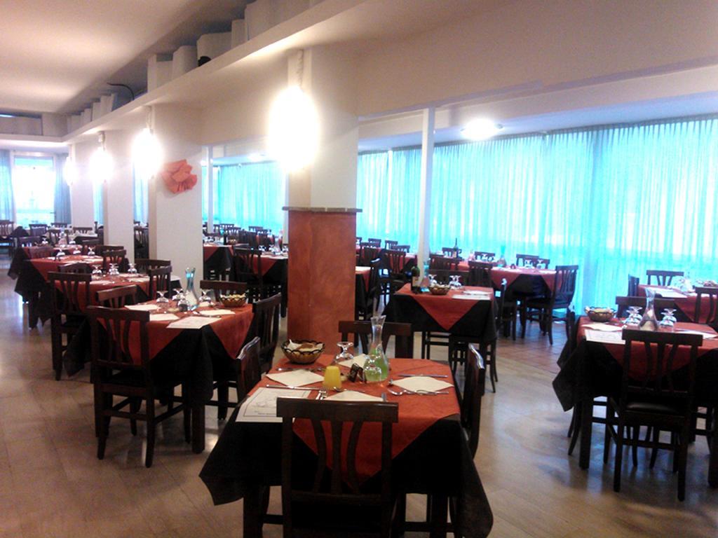 Hotel Galles Rimini Ngoại thất bức ảnh