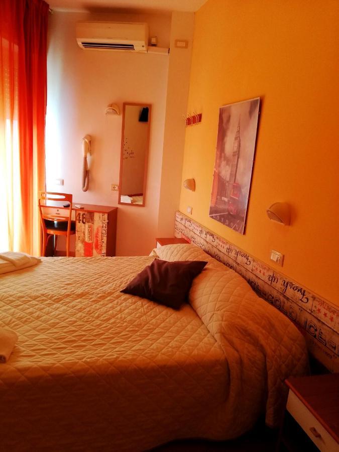 Hotel Galles Rimini Ngoại thất bức ảnh